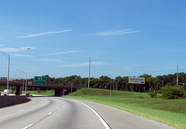 I-75 @ EXIT 163 WS/FN (MERCER UNIV DR) Media