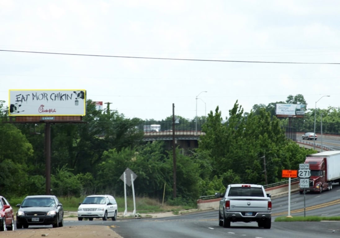 BECKHAM ST E/S @ VALENTINE Media