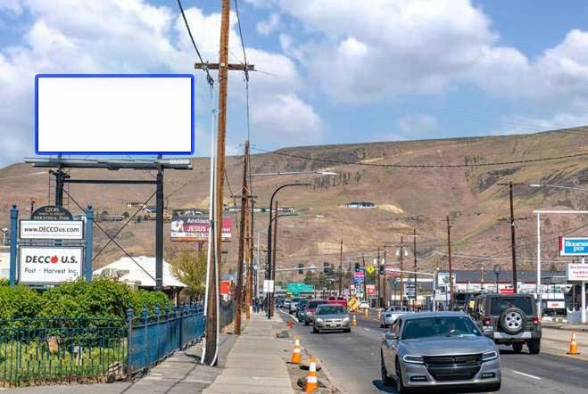 W/L N 1ST ST 330 FT N/O W BARTLETT PL S F/S Media