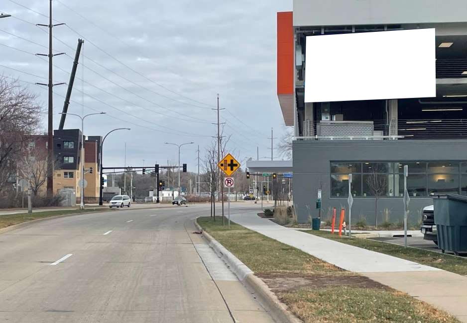 110 Civic Center Dr. NW 697 ft W/O N. Broadway SS F/W Media