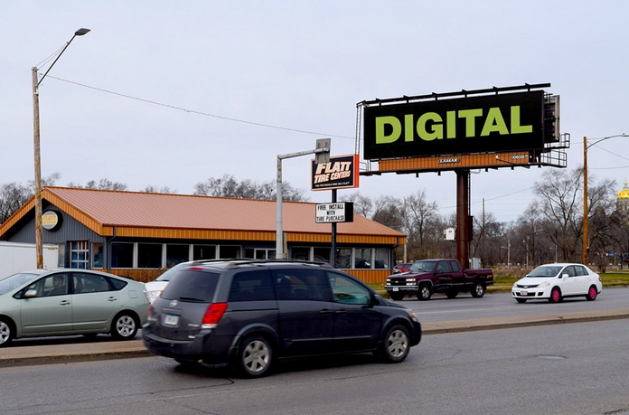 SE 14th St WS 100ft N/O Maury St F/S - 3 Media