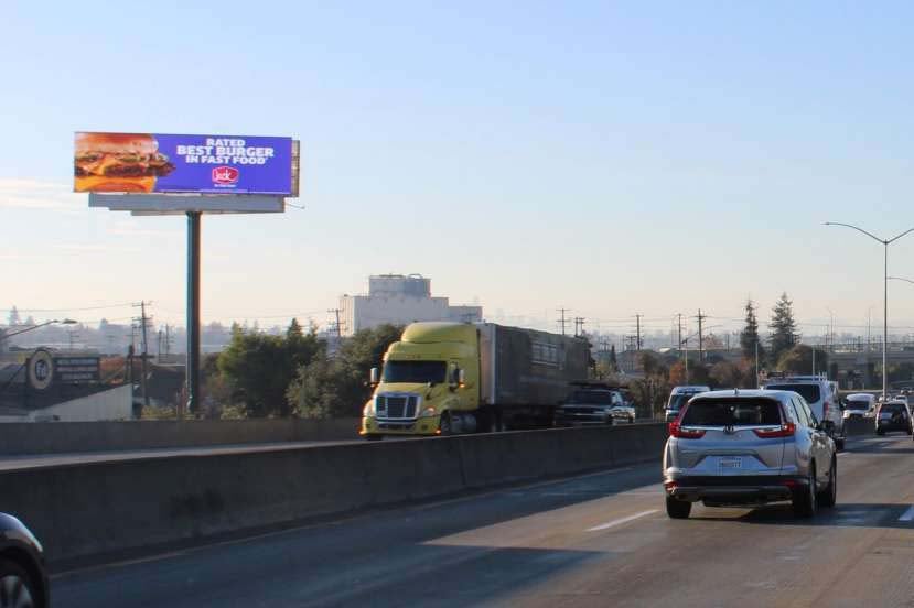 880 Freeway 350’ n/o Fruitvale Ave F/S / 94601 Media