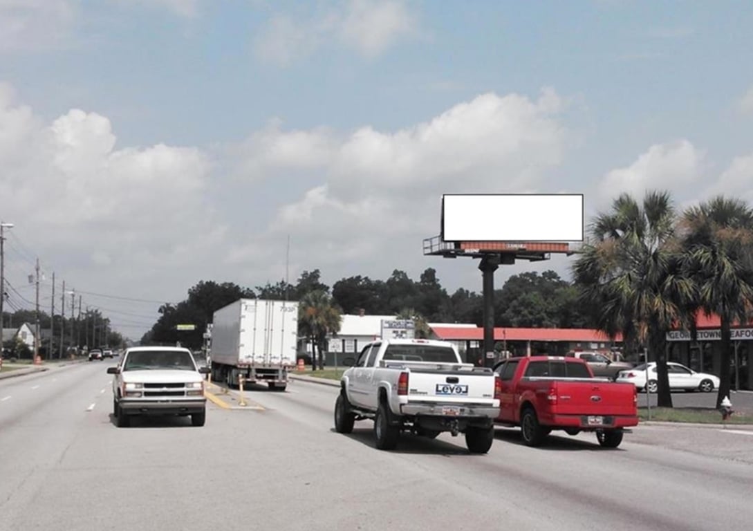 US HWY 521 W N/S 0.50 MI W/O US HWY 17 S Media