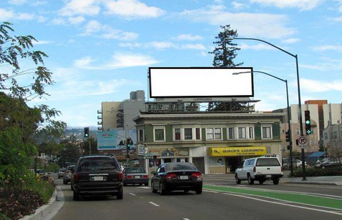 Location photo for International Blvd near Athol Plaza, East Lake (Oakland)