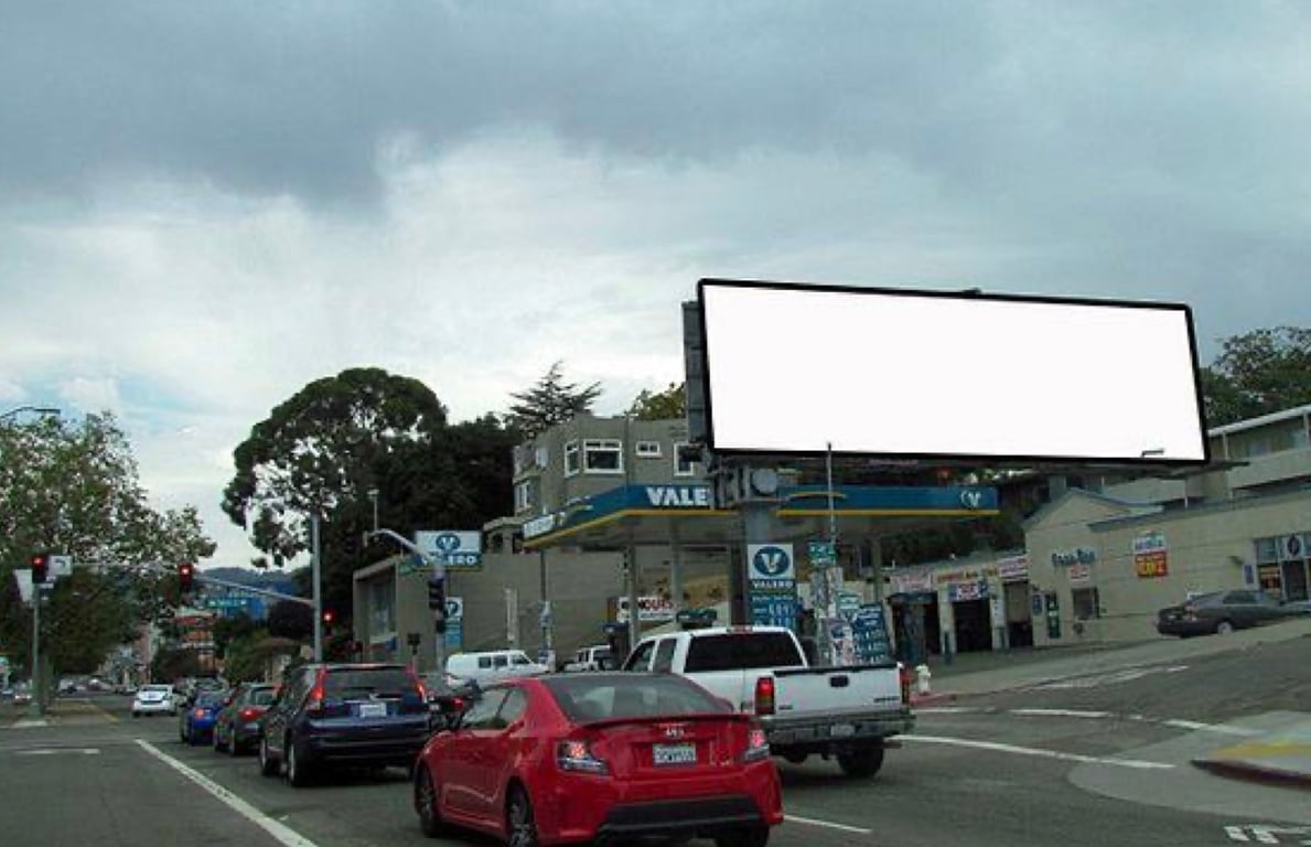 Location photo for Broadway near Kaiser Permanente Fabiola Building, Piedmont Avenue (Oakland)