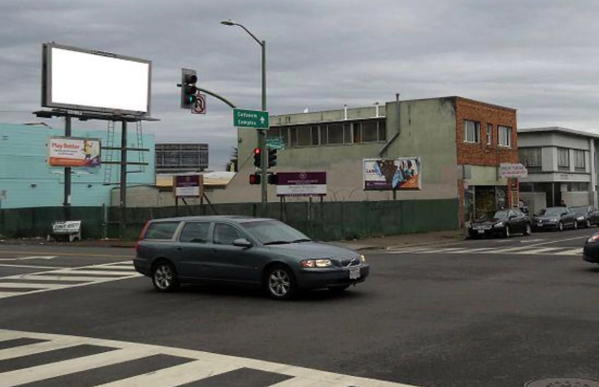 Location photo for Foothill Blvd & Havenscourt Blvd (Oakland)