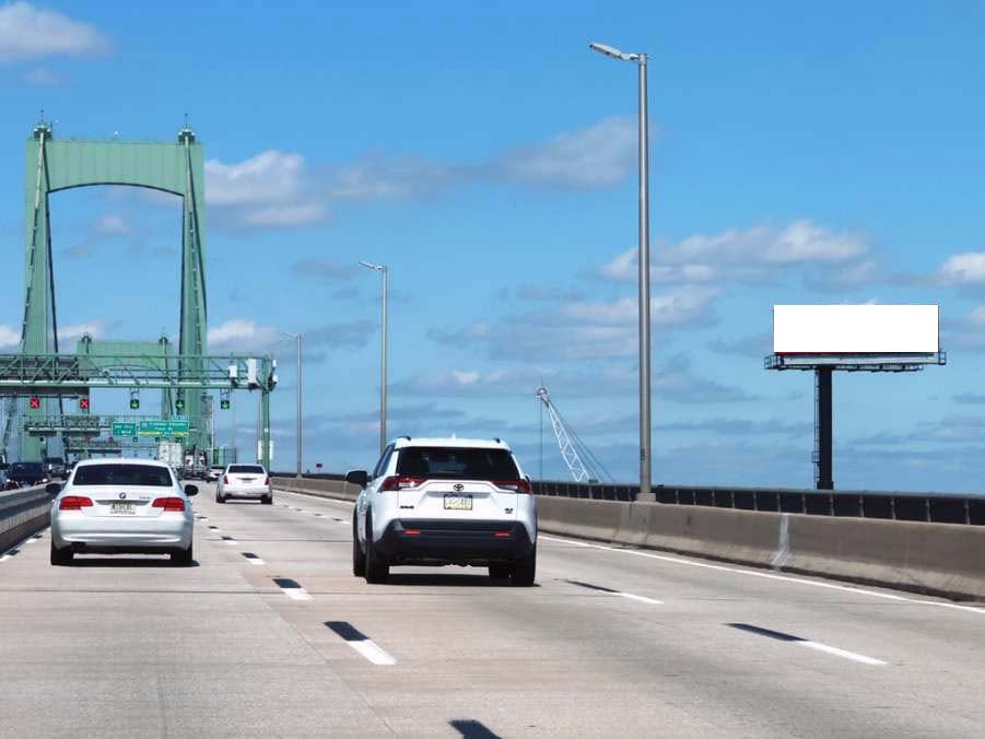 E/S I-76, Walt Whitman Bridge, 57' N/O North Kings Street Media