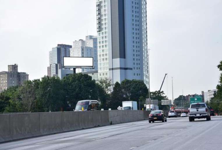 Location photo for Cottage Pl near Monroe University (New Rochelle)