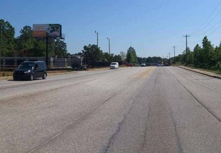 Calhoun Rd 400' S/O Haze St WS, N/F Media