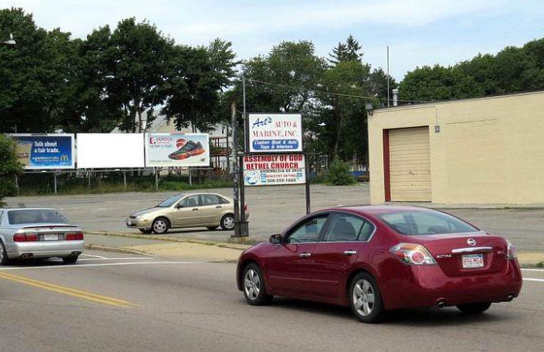 Location photo for Warren Ave near Warren Ave and Florence St (Brockton)