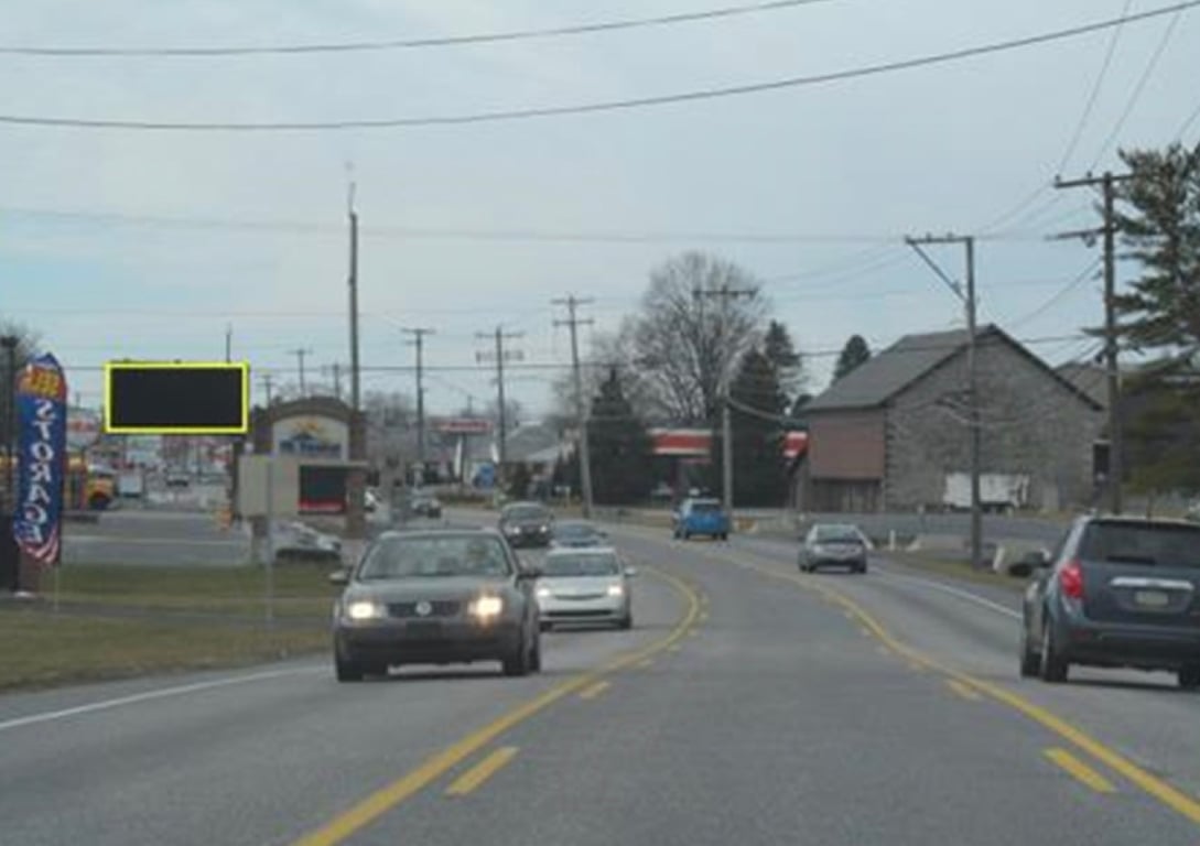 422W s/s @ 1218 Main Street f/e Media