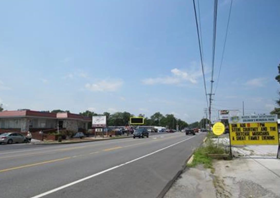 422W & 24th Street s/s Media