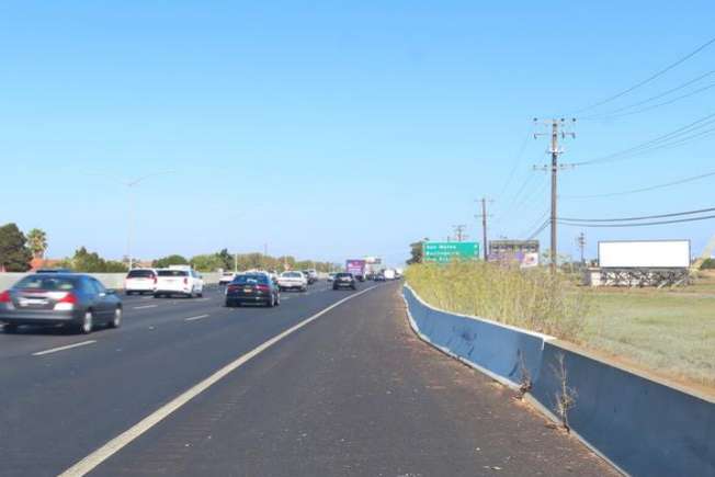 Location photo for AM 1550 Rd near West O’Neill Slough (San Mateo)