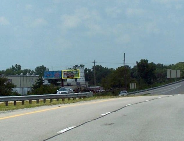 E/S PENNYRILE PKWY, 0.1 MI S/O HWY 41 Media