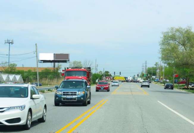 Location photo for IL-53 near The Landings of Lombard (Glen Ellyn)