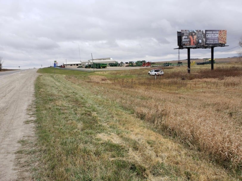 US 63 0.1 mi N/O SR 9 ES F/S Media