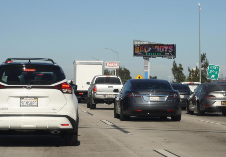 10 Fwy SL 1000' E/O Peck Rd, WF