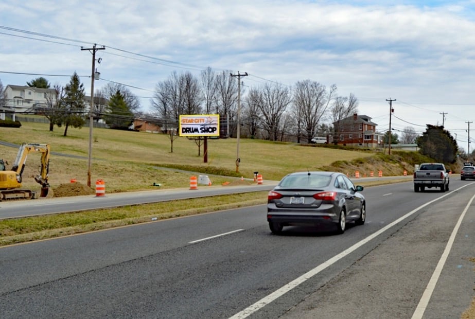 3008 PETERS CREEK RD. Media