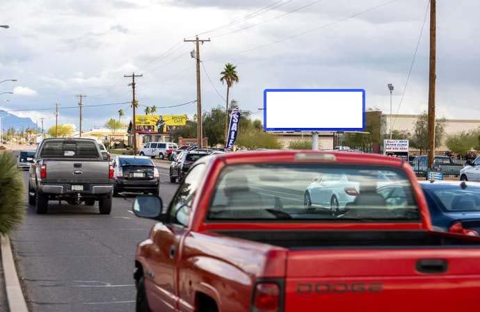 Main St 1000 ft E/O Val Vista Dr (10X30) S/S F/W Media
