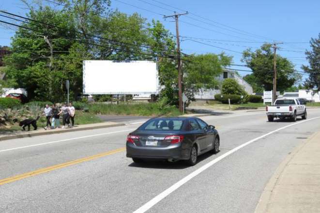 Location photo for Dewey Ave (Tiverton)