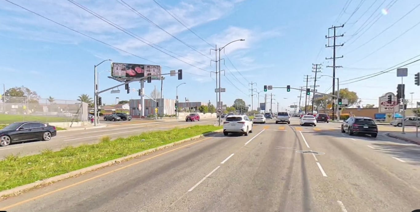 Location photo for La Tijera Blvd near La Tijera / Centinela (Inglewood)