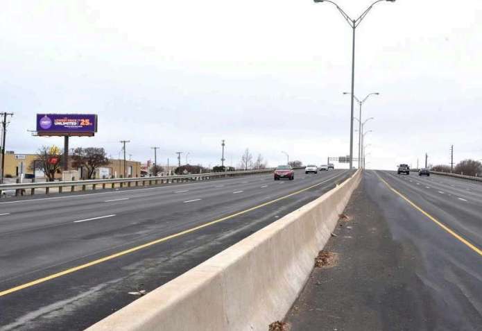 S LOOP 289 S/S 480' E/O UNIVERSITY AVE Media