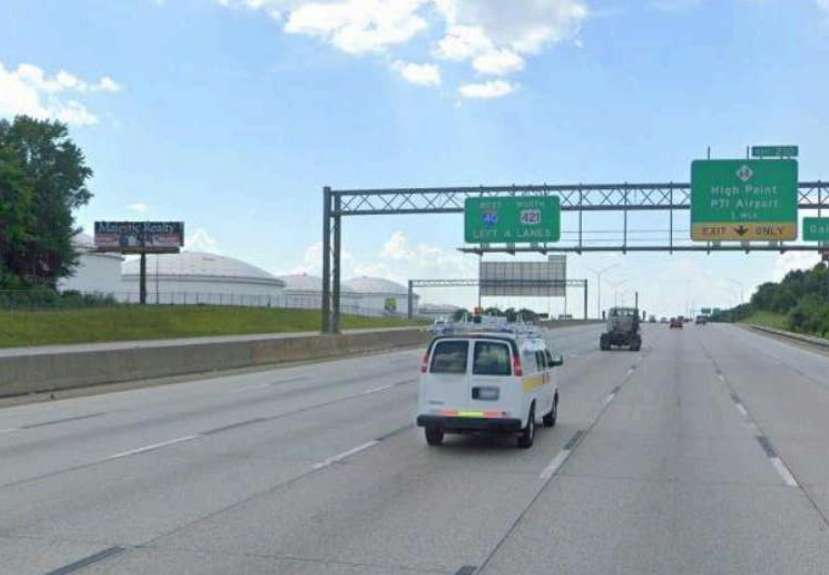 I-40 .1 MI E/O GALLIMORE DAIRY RD LR/FE Media