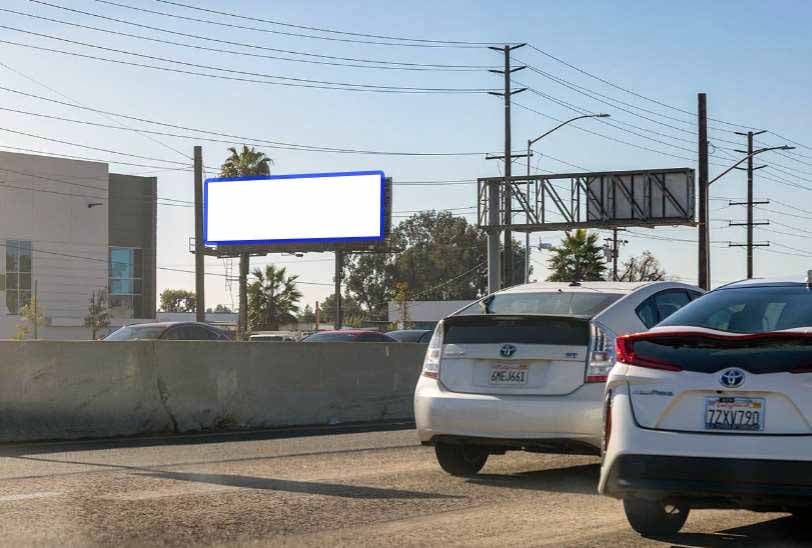 Newport Fwy(SR-55) E/L N/O MacArthur % F/N Media