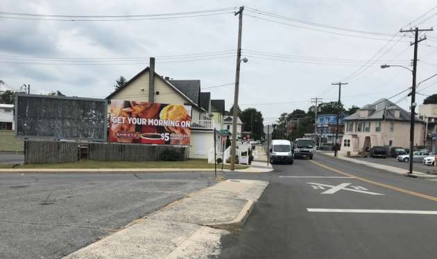 Rt 60 North Potomac Ave (Northside Clock Shop), N/F, Left Media