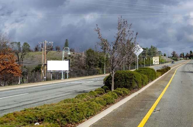 North Market Street 400.00 ft N/O Benton Drive W/S F/S Media