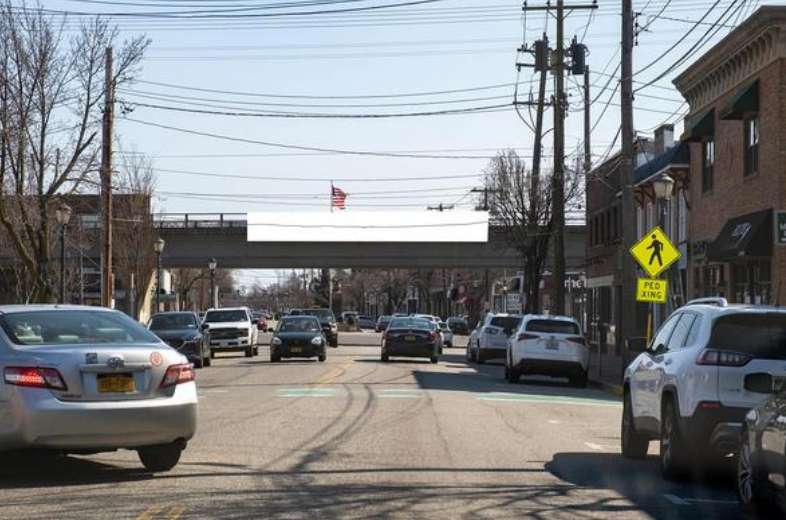 Location photo for E Hoffman Ave near Bright Auto Spares (Lindenhurst)