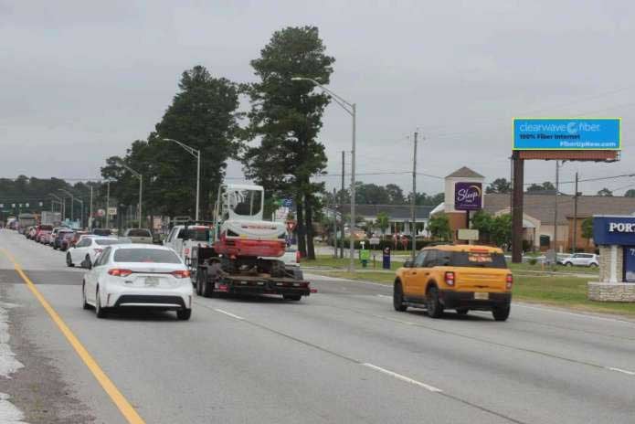 N/S SR 21 1265' W/O I-95 F/S Media