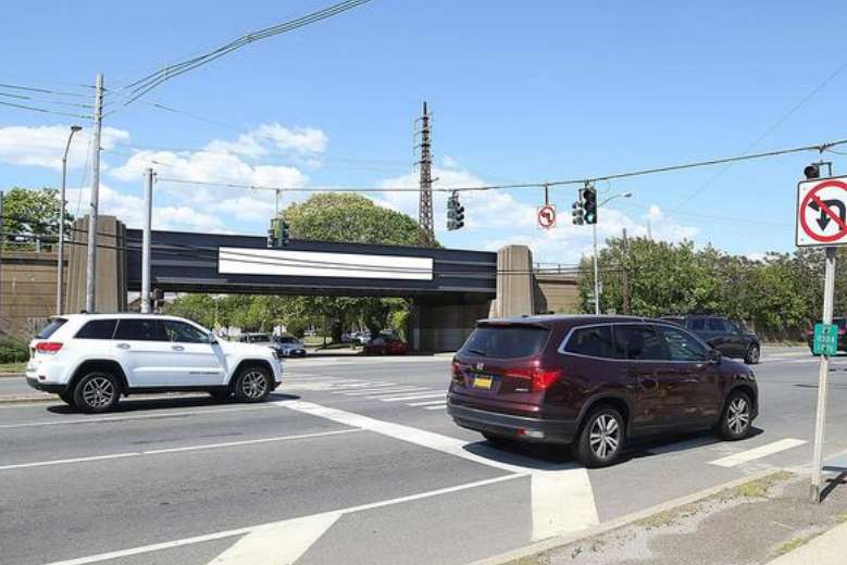 Location photo for North Ocean Ave CL 575ft S/O Sunrise Hwy F/S - 1