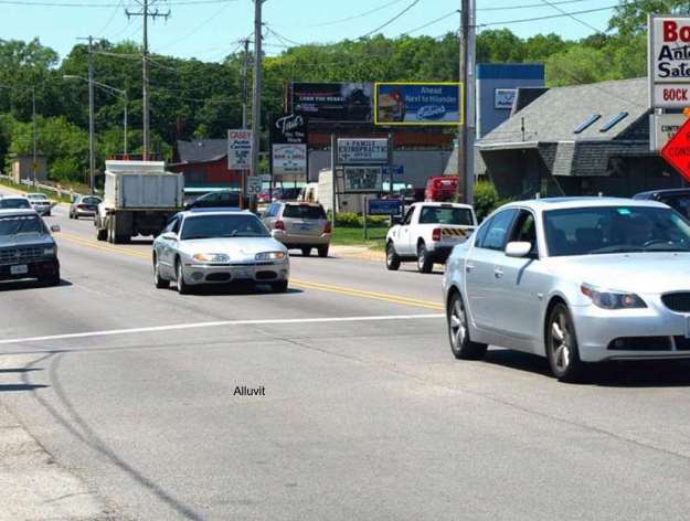 E RIVERSIDE NL 25' W/O PARK RIDGE RD Media