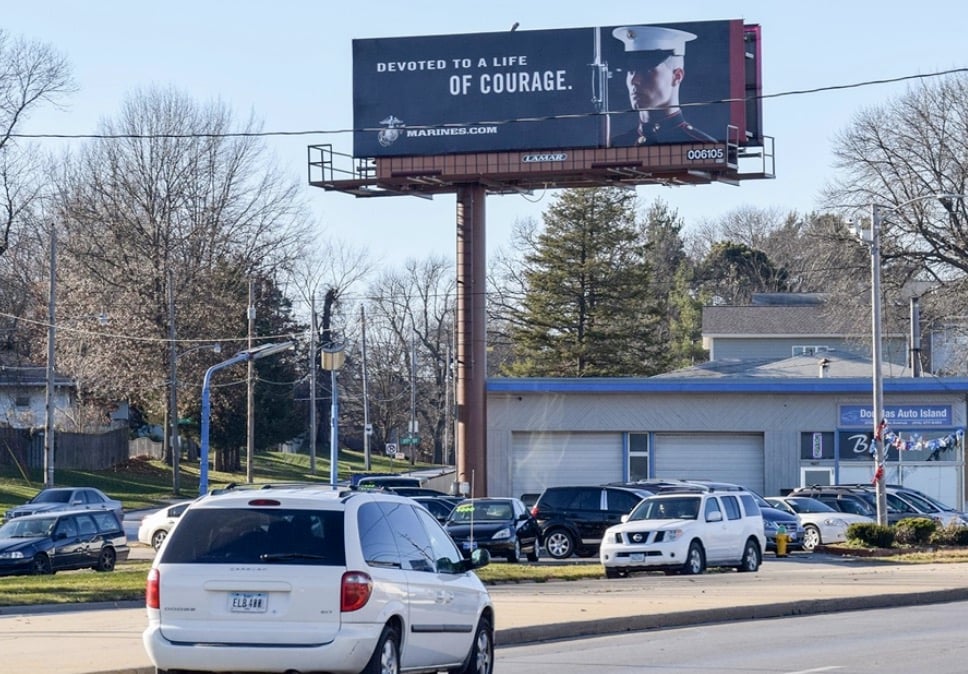Location photo for Douglas Ave near Douglas Ave / 27th St, DSM (Des Moines)