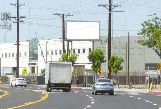 Location photo for Pacific / RR-- Xing (Vernon)