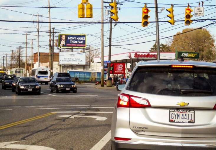 Broadview Rd ES 160ft N/O West 22 St F/S - 2 Media