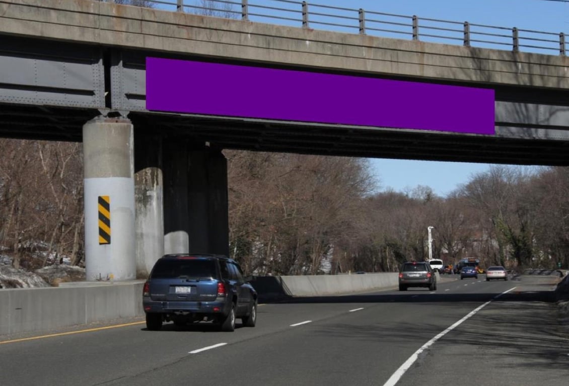 Glen Cove/Route #107 (Glen Cove Arterial Hwy) F/S Media