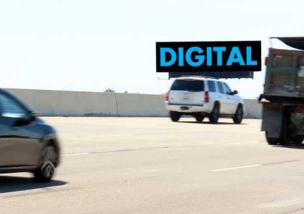 Location photo for S R L Thornton Fwy near Expresstec, Cedar Crest (Dallas)