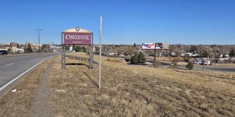 I-180 @ MP 8.57 ES FS RIGHT Media