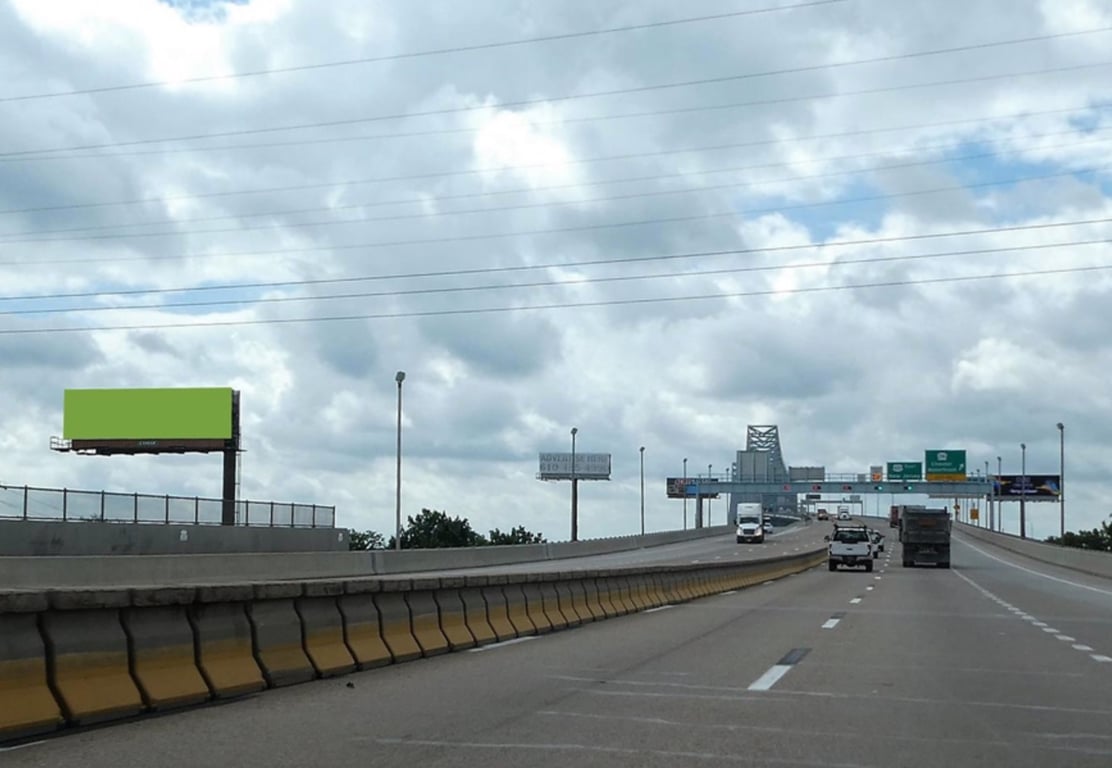 Location photo for Flower St near Flower St & 3rd St (Chester)