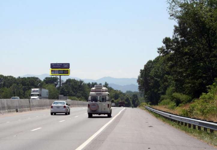 I-40 S/S .8 MI W/O EXIT 44 BOTTOM F/E Media