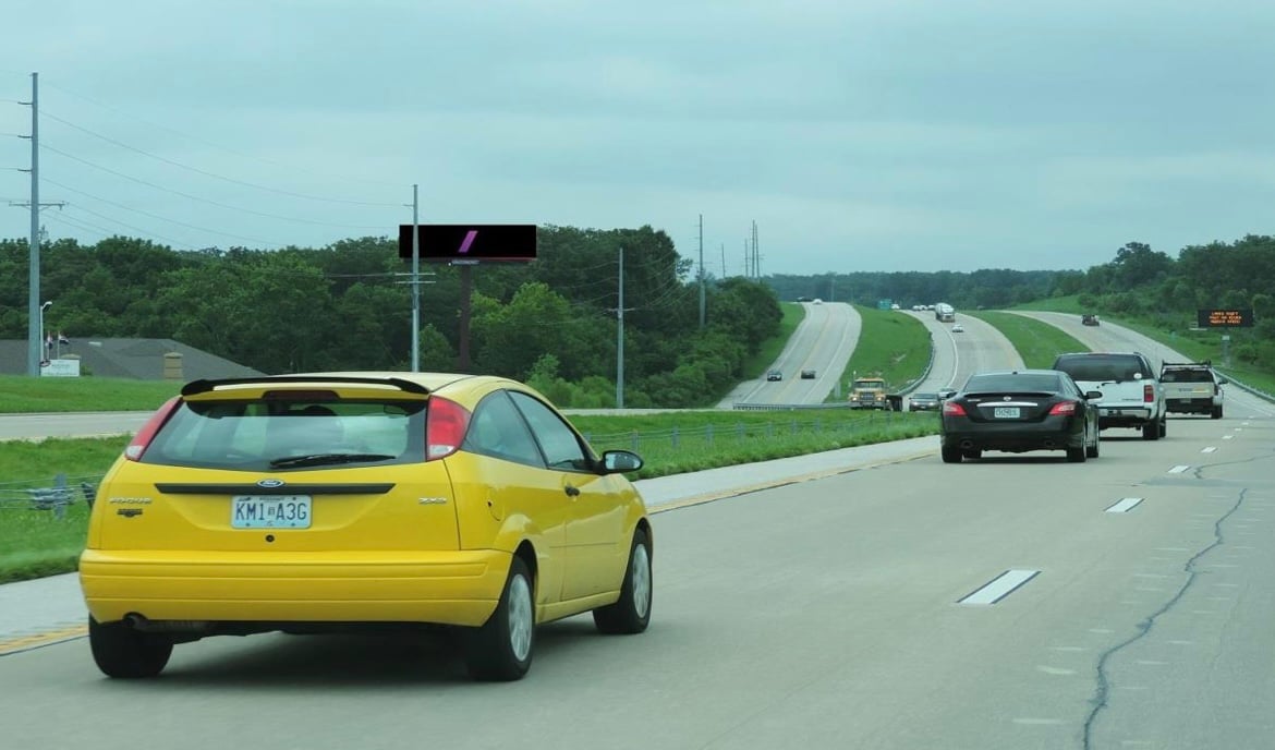 Hwy 40/61 1.75 mi W/O Hwy K N/S F/W Media