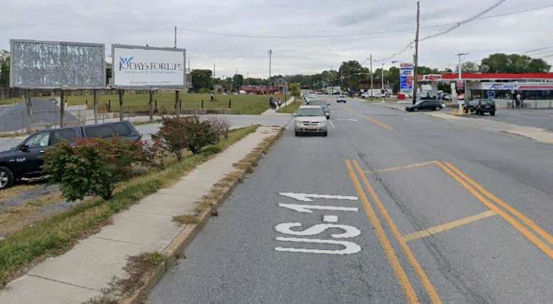 Rt 11 North Burhans Blvd (Concrete Plant), Left, N/F Media