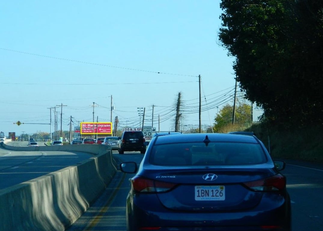 US 15 1.2 MI N/O PA 74 ES/FS Media