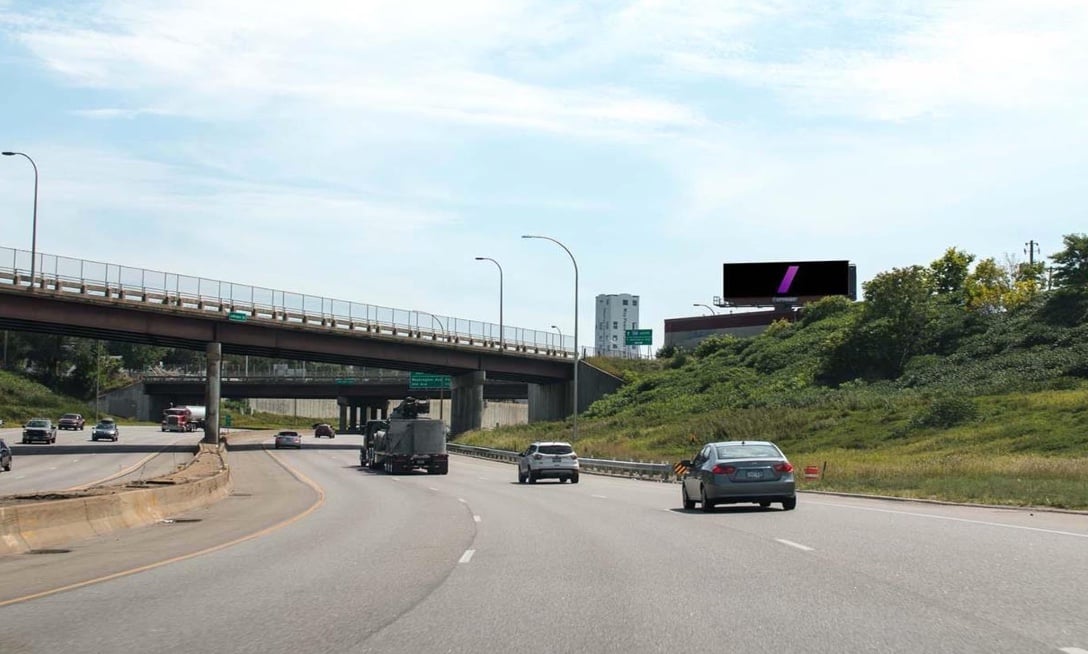 I-35W N/O East Hennepin Ave N/L F/N Media