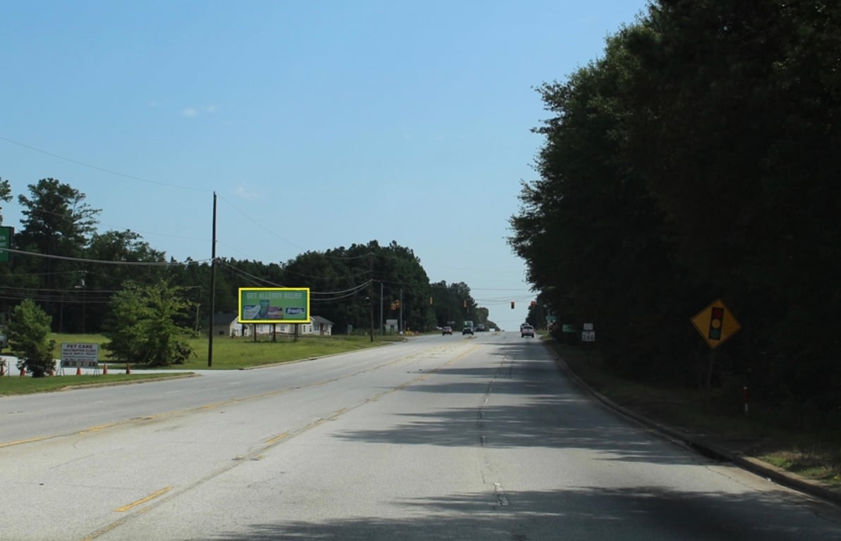 HWY 25 375 ft S/O HWY 246 WS Media
