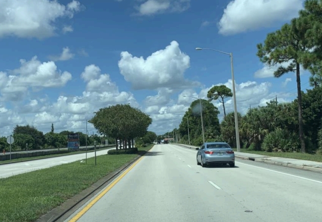 W/S AIA .2 MI S/O MONTEREY RD N/B TOP Media