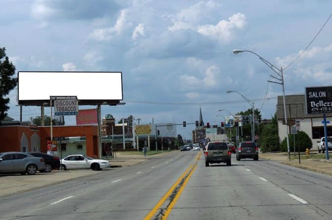 Location photo for Rogers Ave near Fort Smith Regional Art Museum (Fort Smith)