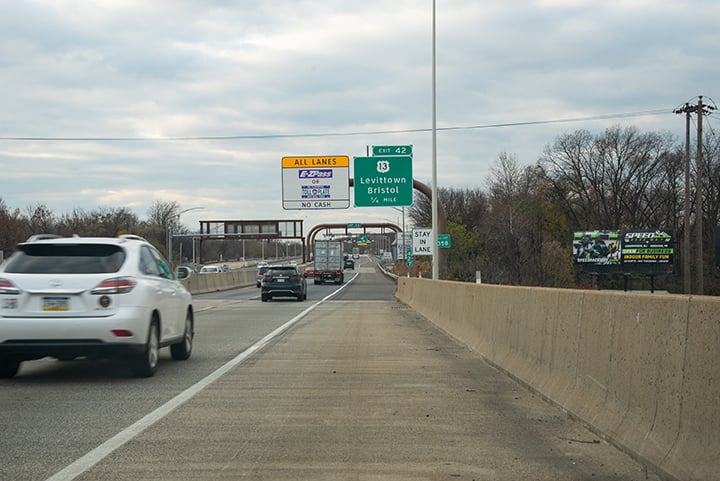 Pa Turnpike Bridge E/O Delaware Valley (Rt 13) N/S F/E Media